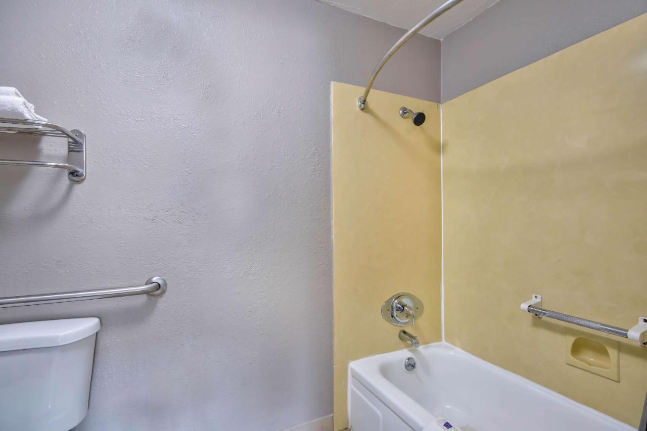 Motel 6 Bossier City, La Zewnętrze zdjęcie